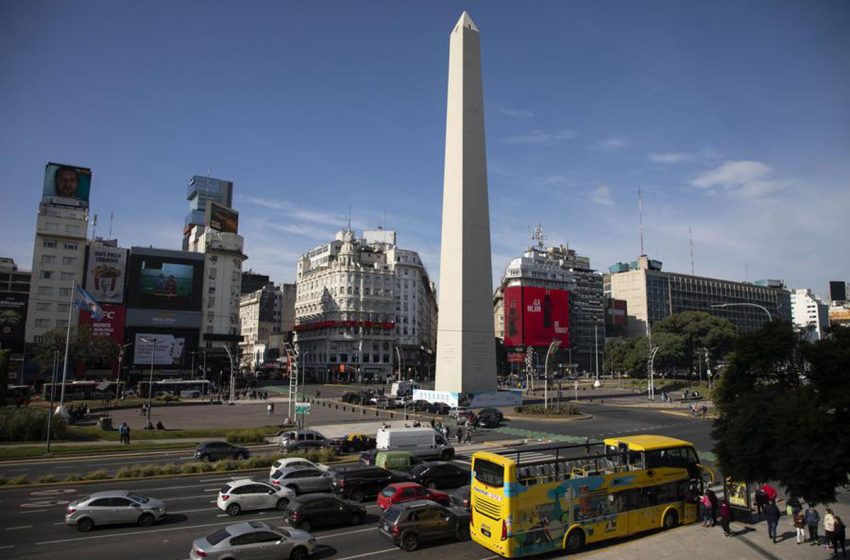  Enero: Argentina registra elevada inflación; Perú y Bolivia, con la más baja