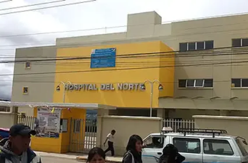  EL DRAMA DE LAS ACERAS CONVERTIDAS EN CAMAS: EL CALVARIO PARA CONSEGUIR ATENCIÓN EN EL HOSPITAL DEL NORTE