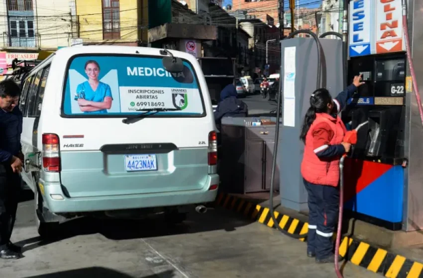  ¡ADIÓS A LAS COLAS! LA PAZ RECUPERA EL RITMO CON SURTIDORES TOTALMENTE DESPEJADOS