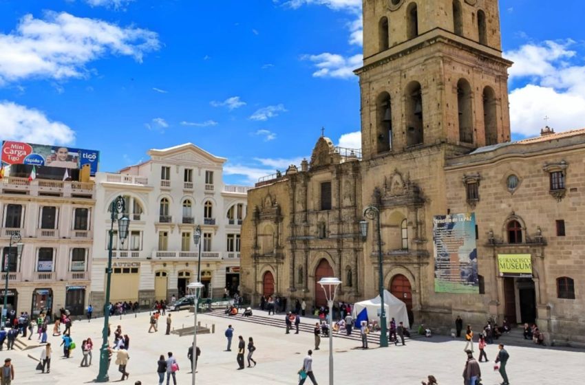  ¡TERROR EN EL PRADO! UN ADOLESCENTE SE DEBATE ENTRE LA VIDA Y LA MUERTE TRAS CRUENTO ATAQUE
