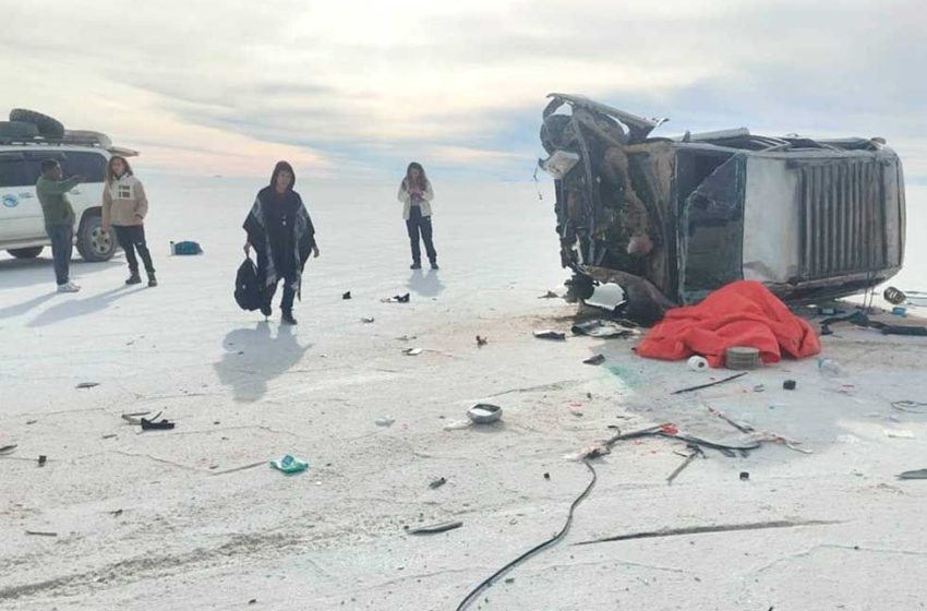  ¡TRAGEDIA EN EL BLANCO! CHOQUE EN EL SALAR DE UYUNI DEJA SIETE HERIDOS