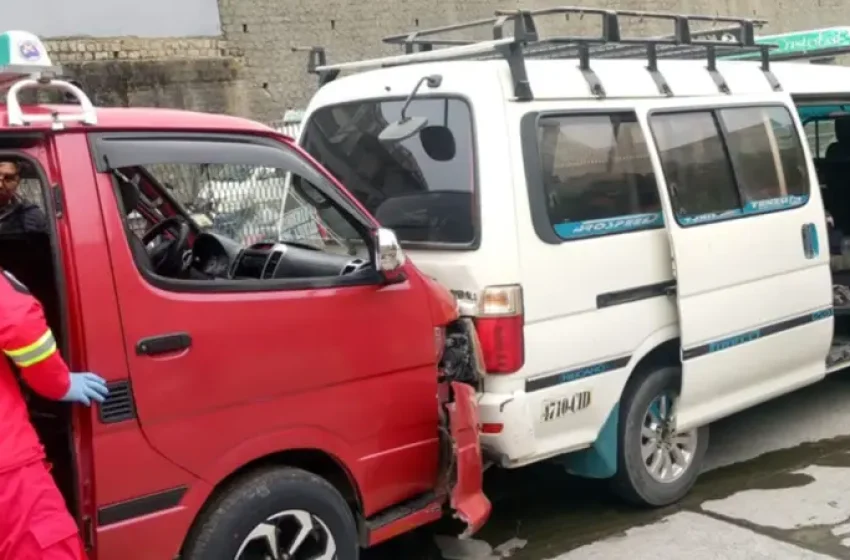  CAOS Y TERROR EN LA AUTOPISTA: MÚLTIPLES CHOQUES DEJAN HERIDOS Y UNA VÍA COLAPSADA